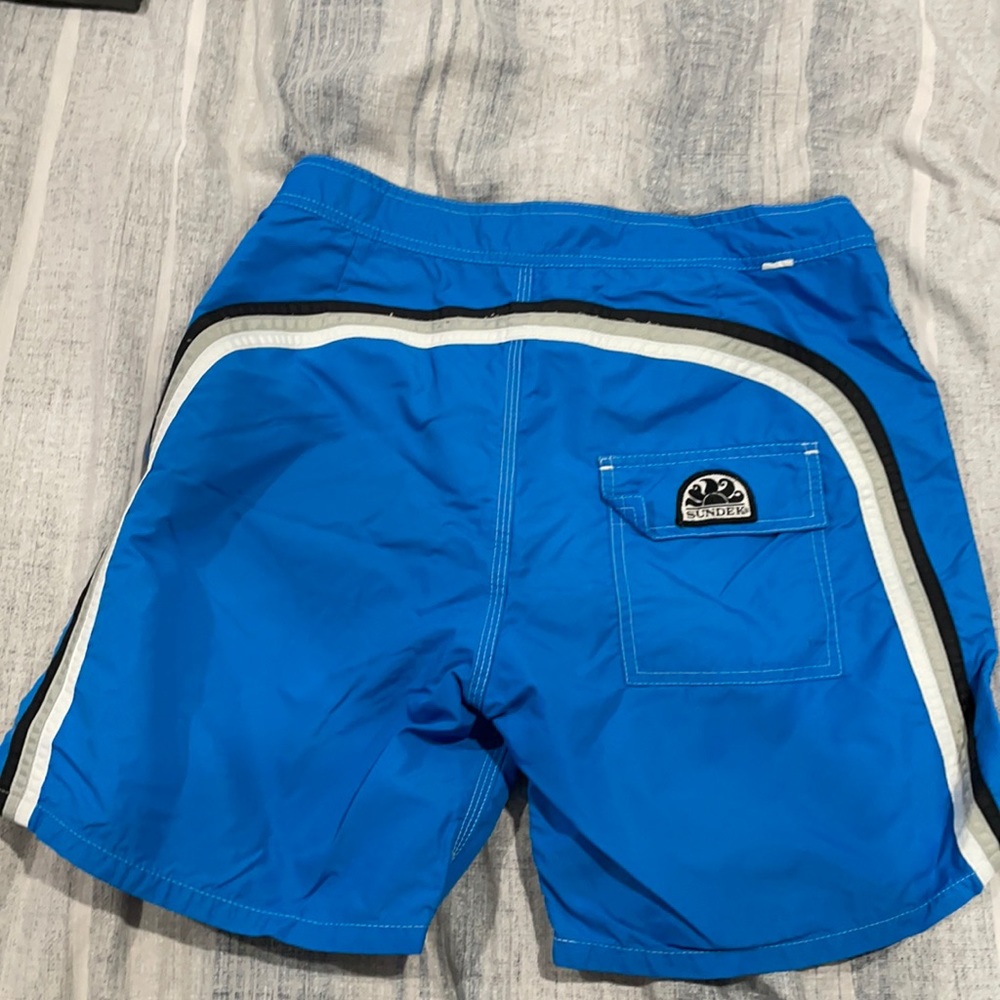 Sundek bathing suit size 32 Great swim trunks